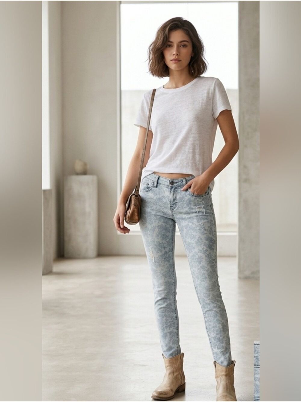 Floral Skinny Jeans Light Wash 29 Distressed Low Rise Denim